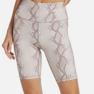 Varley biker shorts never worn